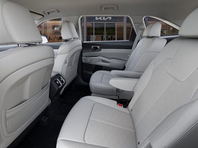 2025 Kia Sorento Hybrid Vehicle Photo in Westbrook, ME 04092