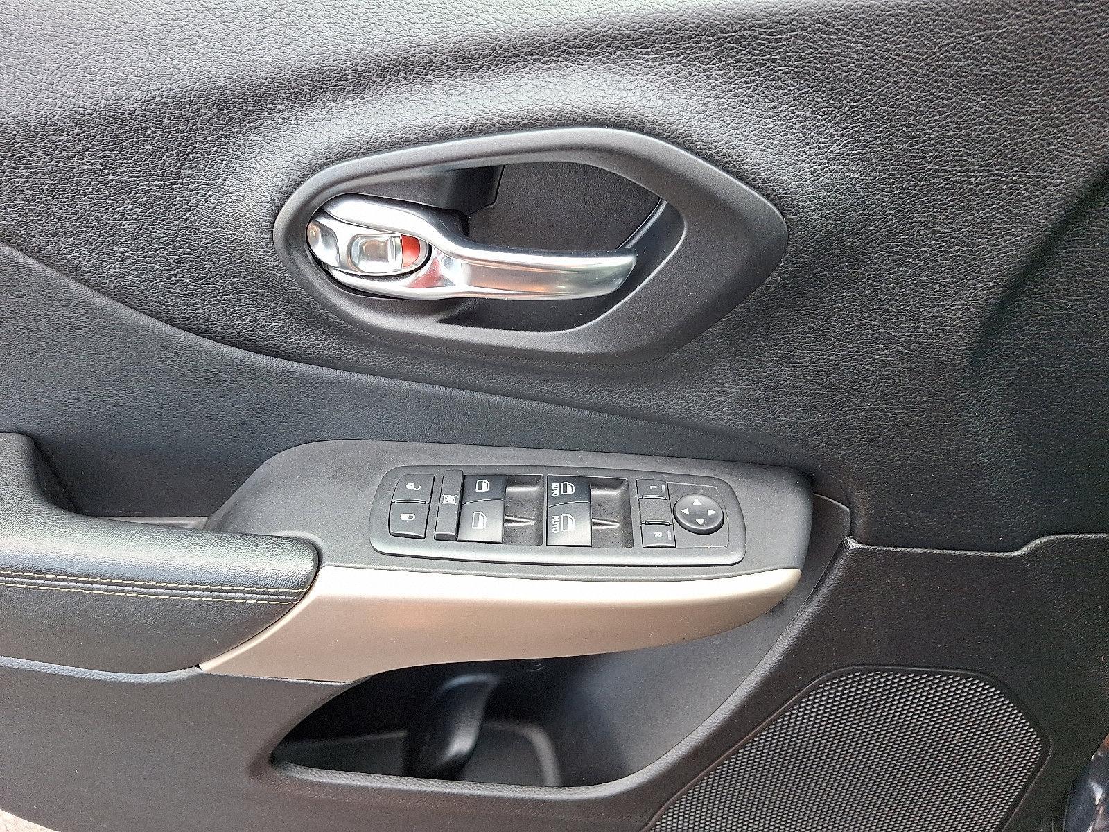 2018 Jeep Cherokee Vehicle Photo in Harrisburg, PA 17111