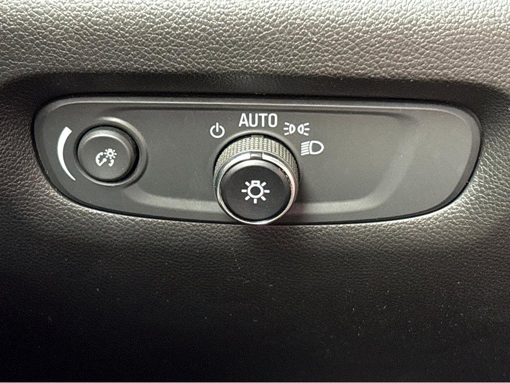 2023 Chevrolet Traverse Vehicle Photo in POOLER, GA 31322-3252