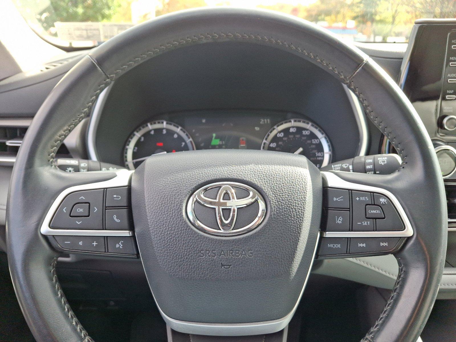 2022 Toyota Highlander Vehicle Photo in Trevose, PA 19053