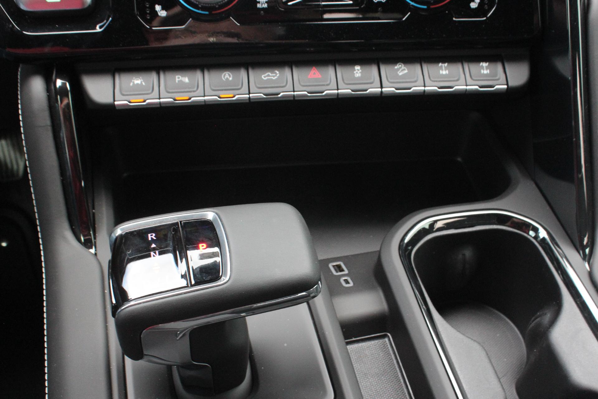 2025 GMC Sierra 1500 Vehicle Photo in AURORA, CO 80012-4011