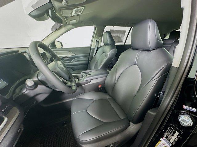 2026 Toyota Grand Highlander Vehicle Photo in Flemington, NJ 08822