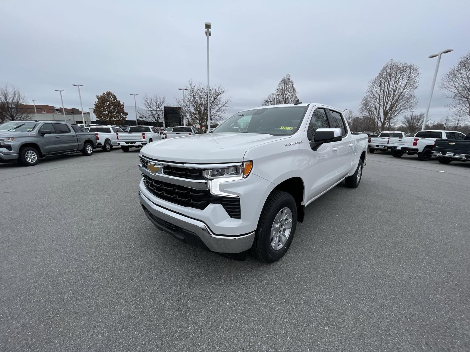 2025 Chevrolet Silverado 1500 Vehicle Photo in BENTONVILLE, AR 72712-4322
