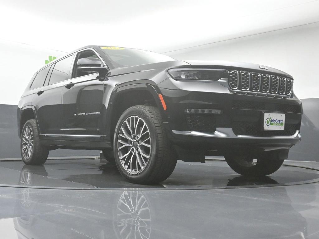 2023 Jeep Grand Cherokee L Vehicle Photo in Cedar Rapids, IA 52402