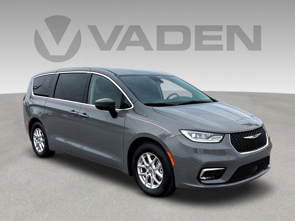 2023 Chrysler Pacifica Vehicle Photo in SAVANNAH, GA 31406-4513