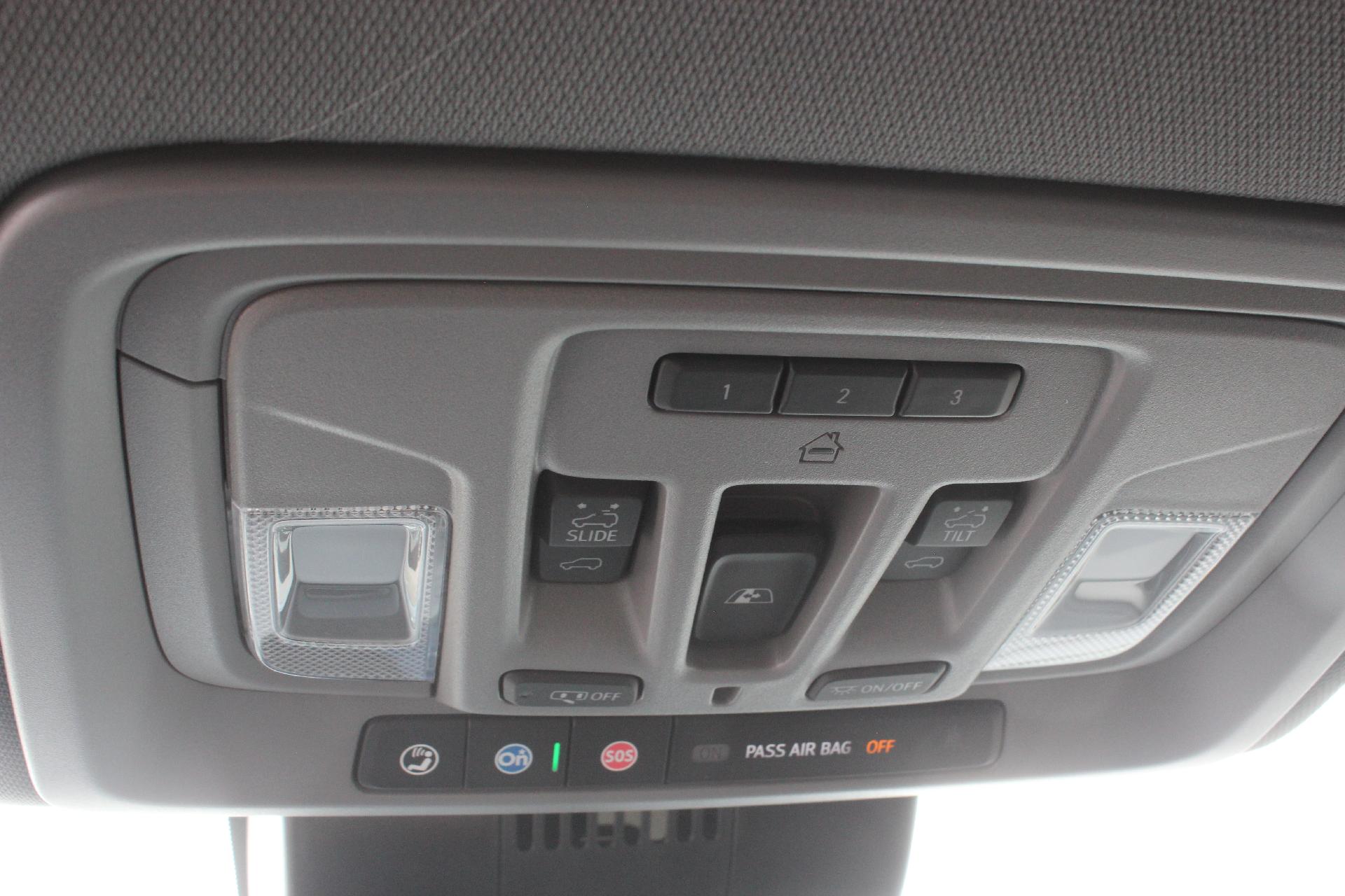 2025 GMC Sierra 1500 Vehicle Photo in AURORA, CO 80012-4011