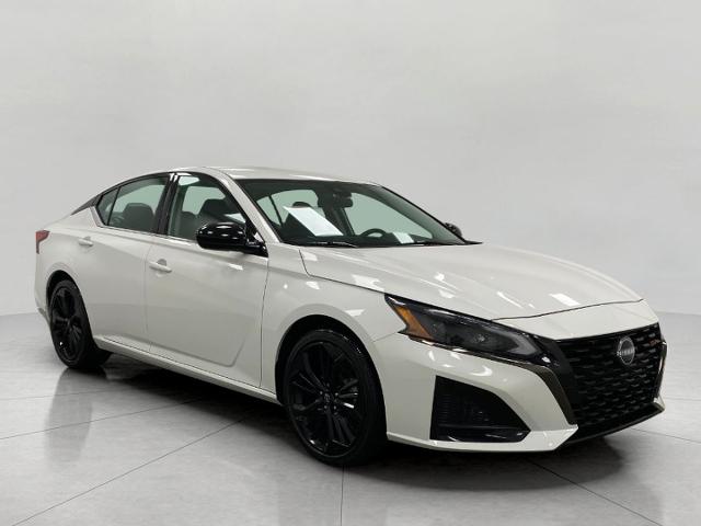 2024 Nissan Altima Vehicle Photo in Neenah, WI 54956