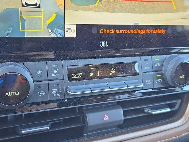 2024 Toyota Grand Highlander Vehicle Photo in Pleasant Hills, PA 15236