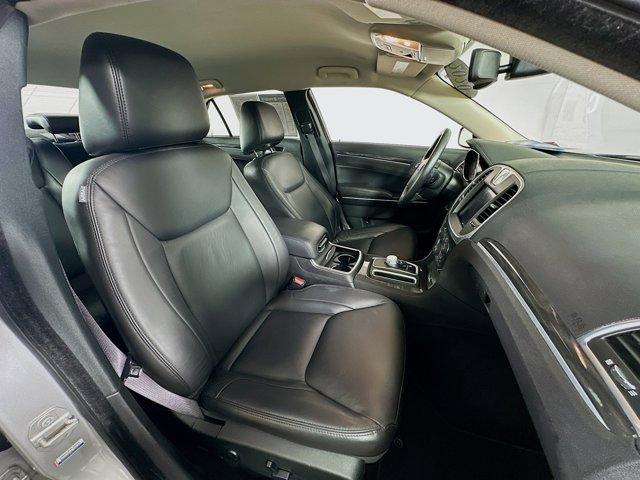 2020 Chrysler 300 Vehicle Photo in Flemington, NJ 08822