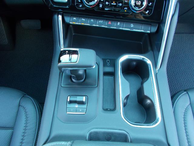 2026 GMC Sierra 1500 Vehicle Photo in LOWELL, MA 01852-4336