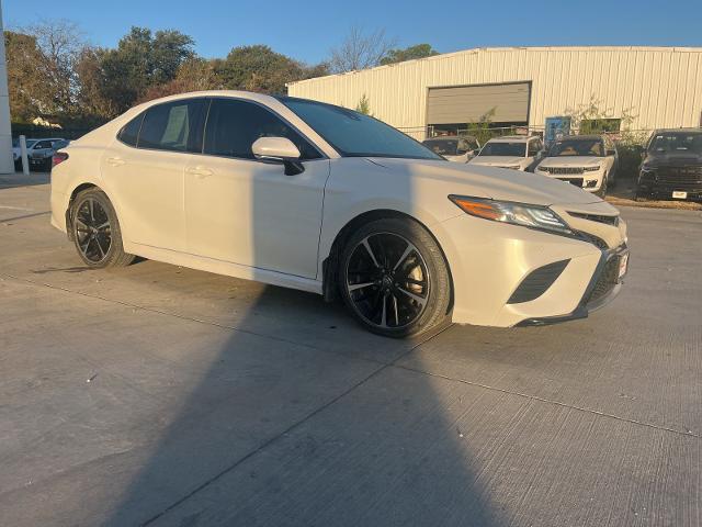 2018 Toyota Camry Vehicle Photo in Ennis, TX 75119-5114