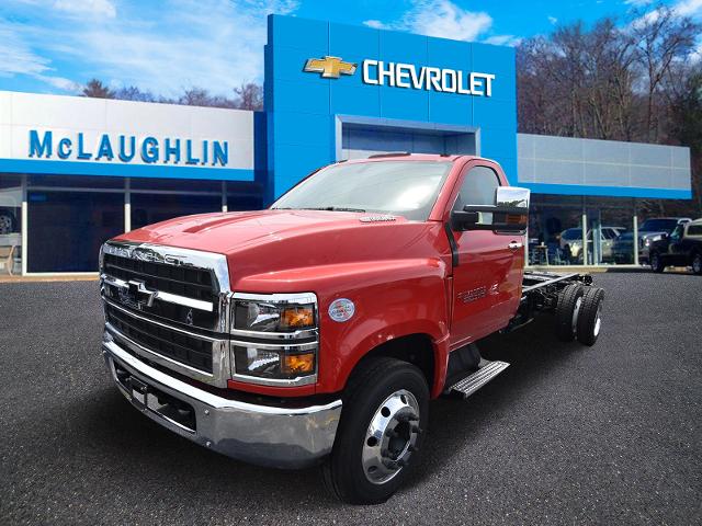 2024 Chevrolet Silverado 5500 HD Vehicle Photo in WHITMAN, MA 02382-1041