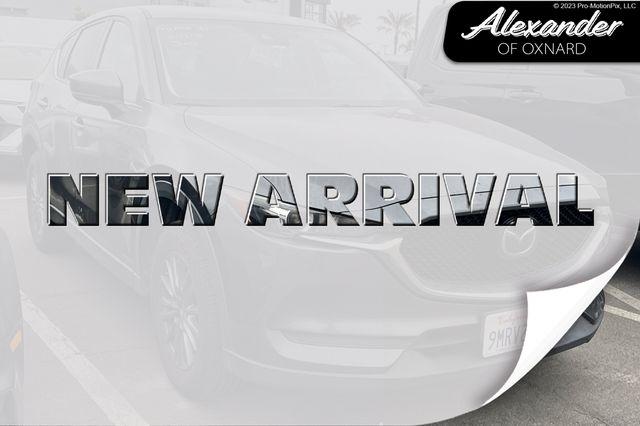 2017 Mazda CX-5 Touring auto's photo