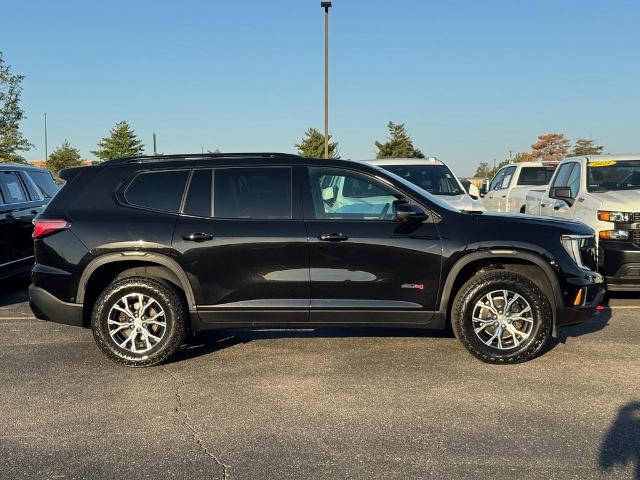2024 GMC Acadia Vehicle Photo in COLUMBIA, MO 65203-3903