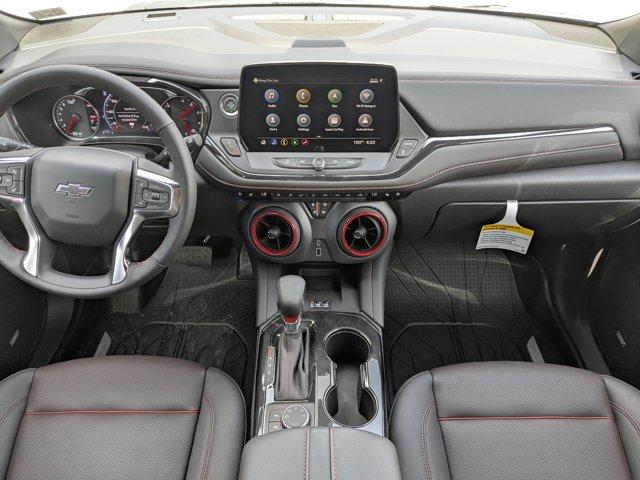 2025 Chevrolet Blazer Vehicle Photo in BRUNSWICK, GA 31525-1881