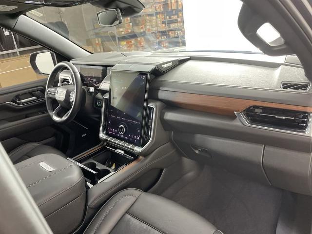 2025 GMC Yukon XL Vehicle Photo in GILBERT, AZ 85297-0402
