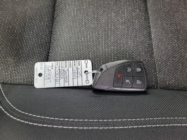 2025 Chevrolet Traverse Vehicle Photo in MANITOWOC, WI 54220-5838