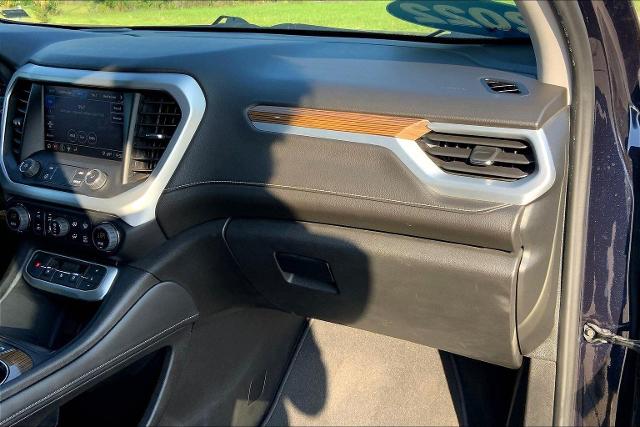 2022 GMC Acadia Vehicle Photo in TOPEKA, KS 66609-0000