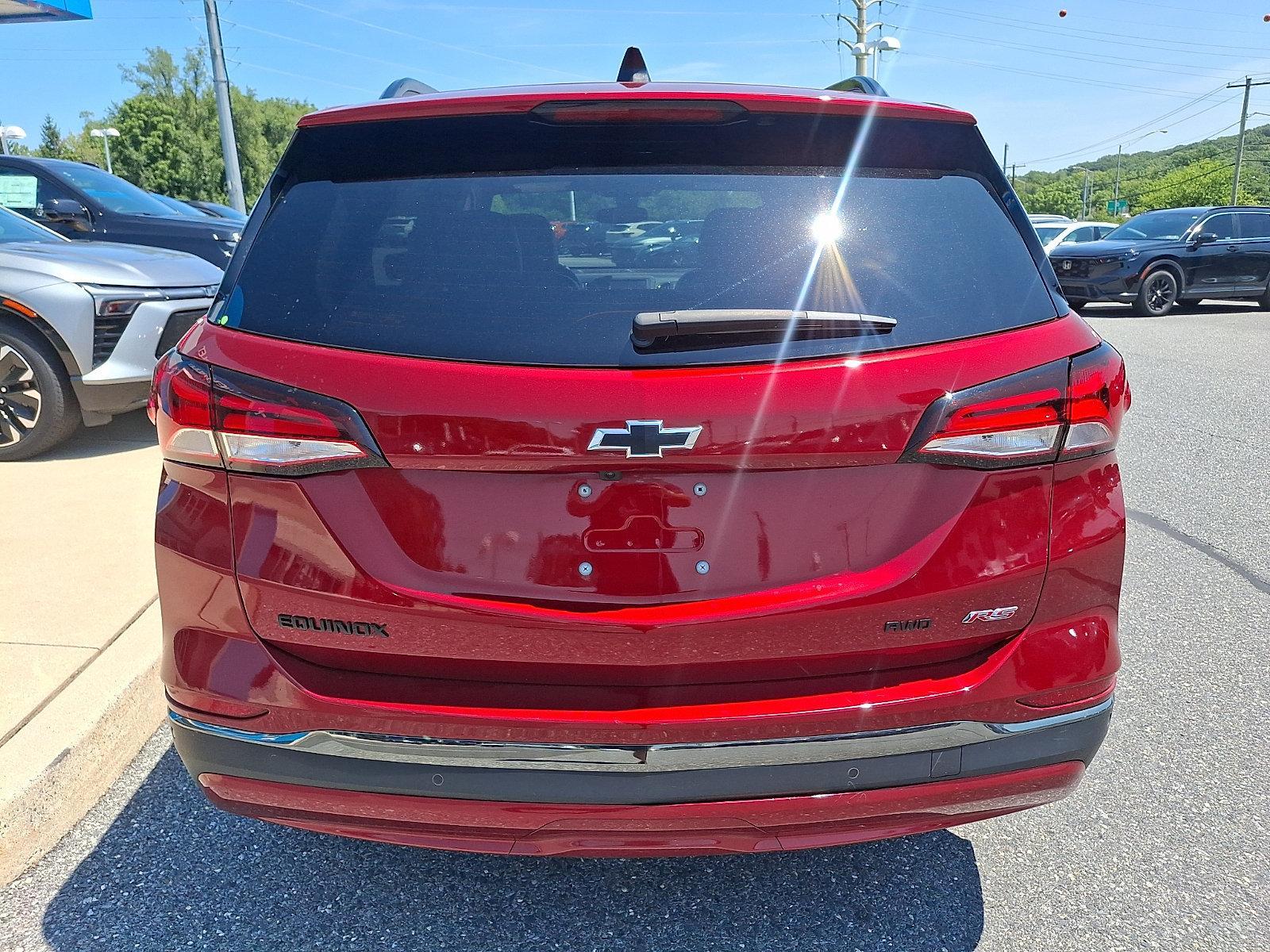 View vehicle photo 5