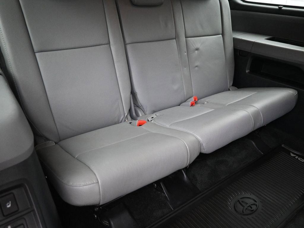 2017 Toyota Sequoia Vehicle Photo in Cedar Rapids, IA 52402