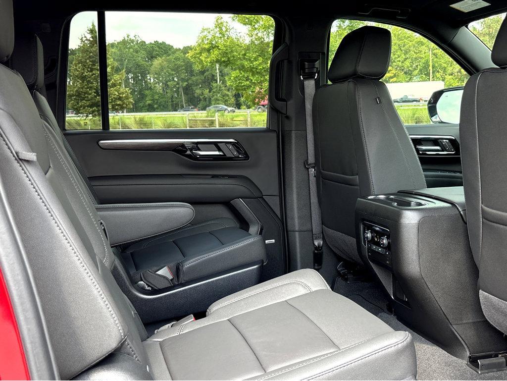 2025 Chevrolet Suburban Vehicle Photo in POOLER, GA 31322-3252