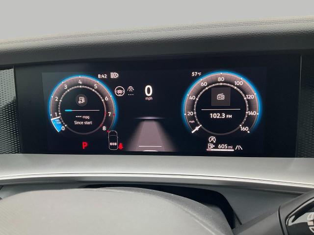 2025 Volkswagen Tiguan Vehicle Photo in Oshkosh, WI 54904