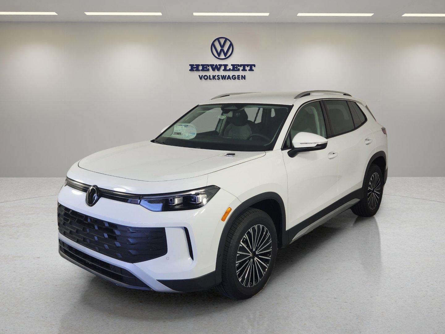 2025 Volkswagen Tiguan Vehicle Photo in Georgetown, TX 78626