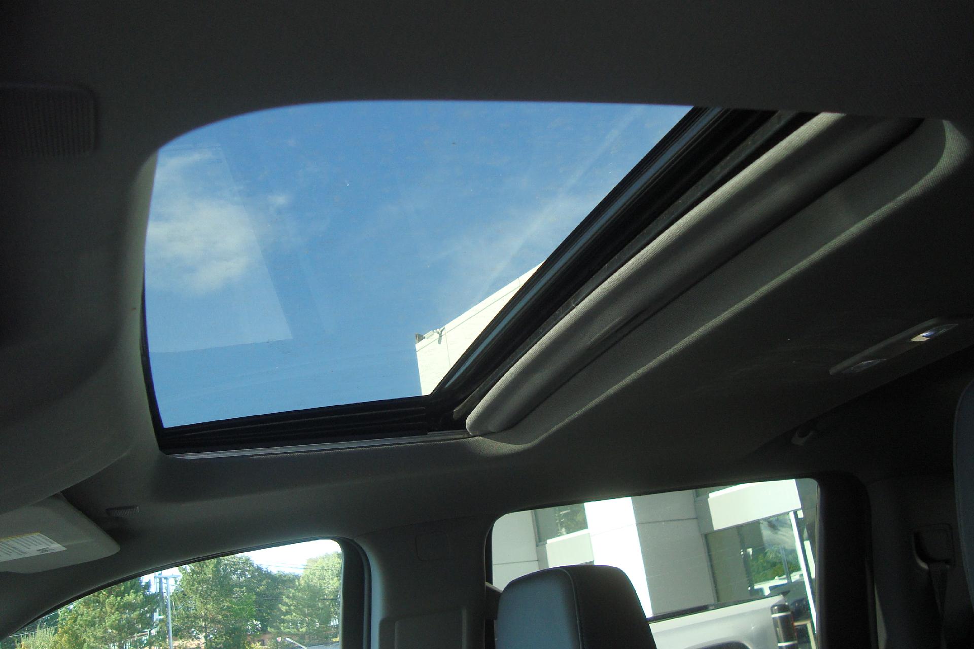 2022 GMC Sierra 1500 Vehicle Photo in PORTSMOUTH, NH 03801-4196