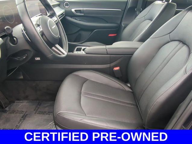 2024 Hyundai SONATA Hybrid Vehicle Photo in Merrillville, IN 46410
