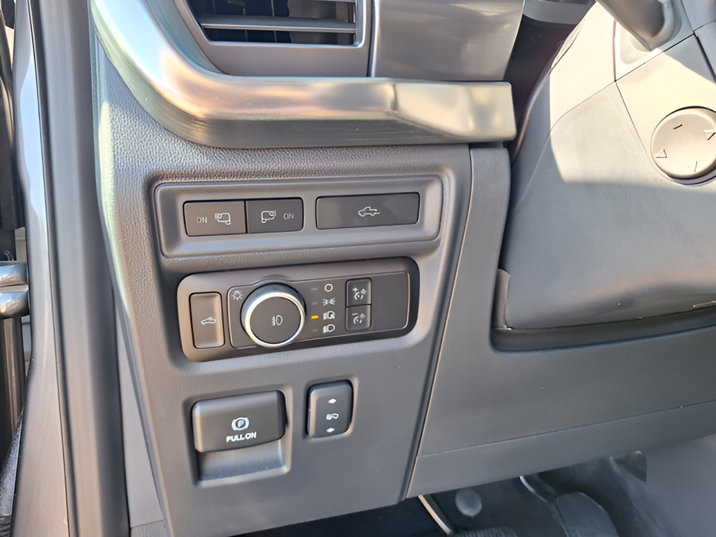 2023 Ford F-150 photo 24 of 37