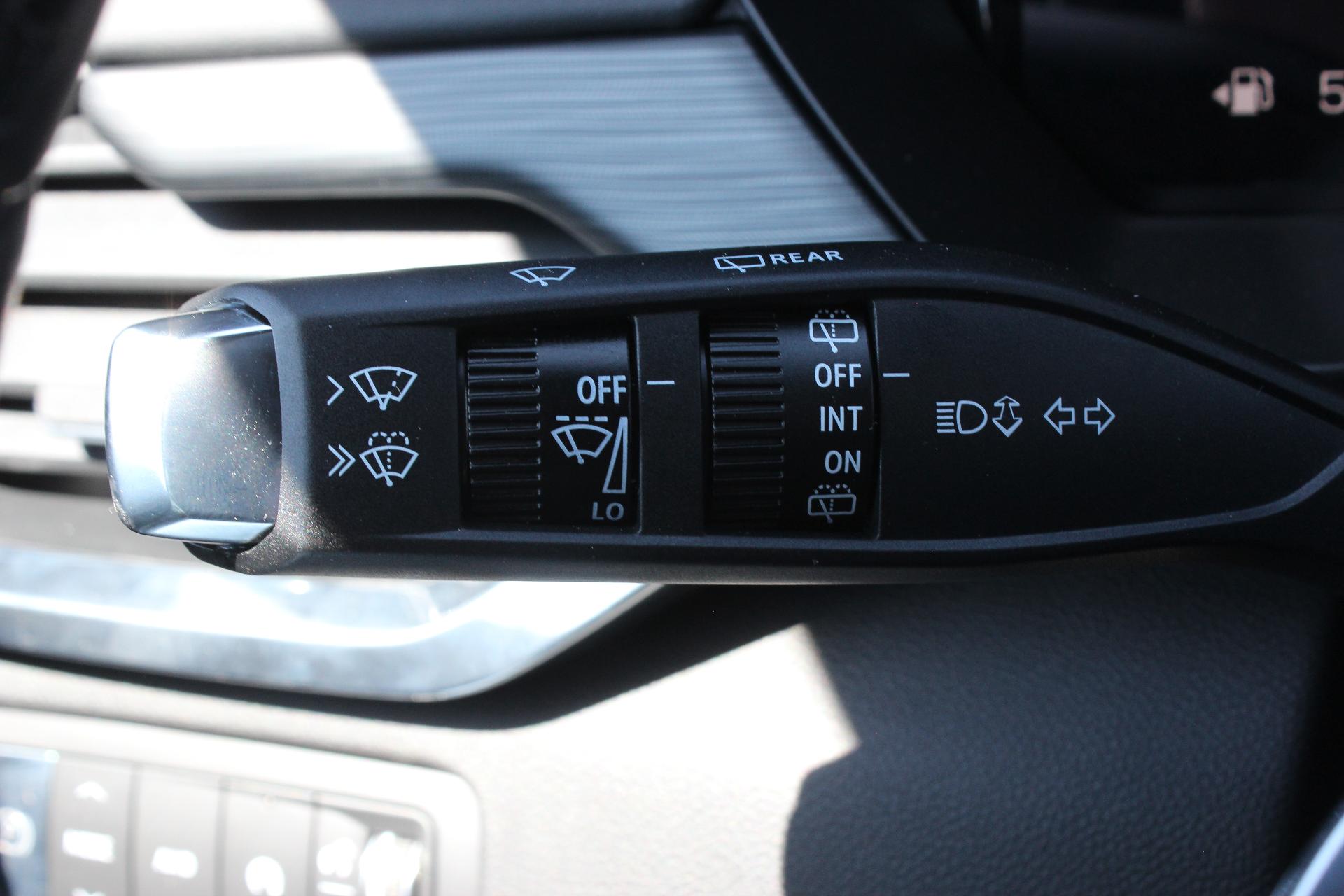 2025 GMC Acadia Vehicle Photo in AURORA, CO 80012-4011