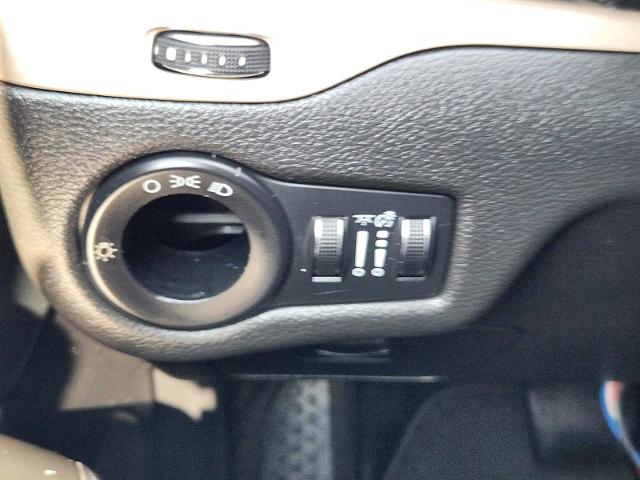 2014 Jeep Cherokee Vehicle Photo in DENTON, TX 76210-9321
