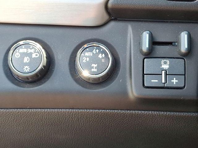 2016 GMC Yukon Vehicle Photo in DANBURY, CT 06810-5034