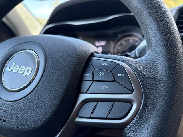 2019 Jeep Cherokee Vehicle Photo in Savannah, GA 31419