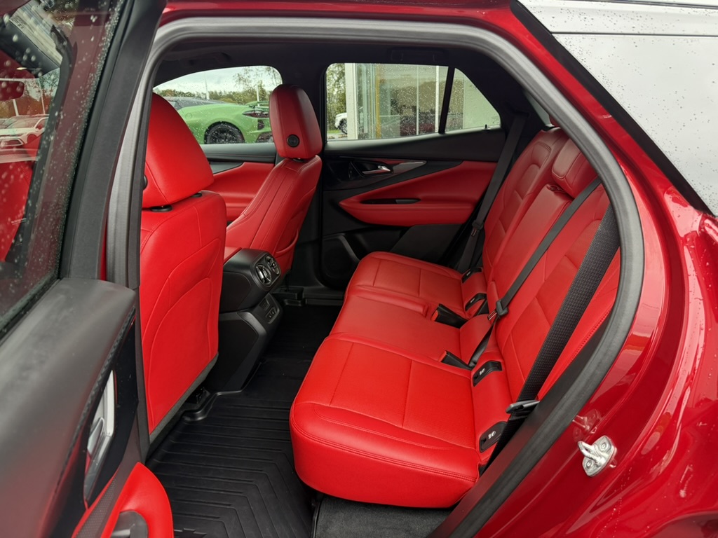 2025 Chevrolet Blazer EV photo 19 of 36