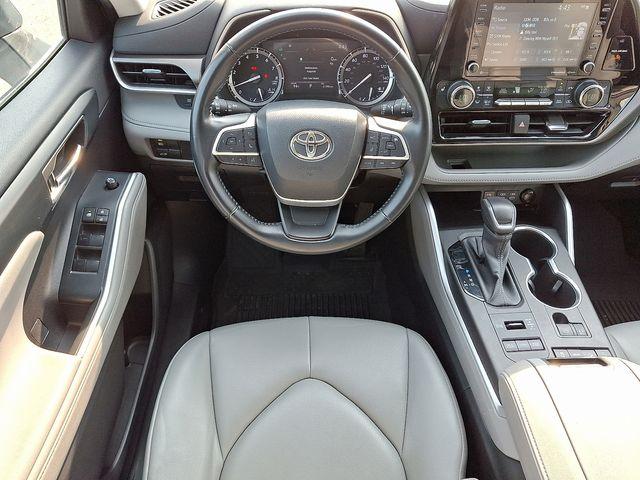 2022 Toyota Highlander Vehicle Photo in DANBURY, CT 06810-5034