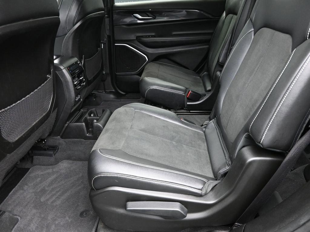 2022 Jeep Grand Cherokee L Vehicle Photo in Cedar Rapids, IA 52402