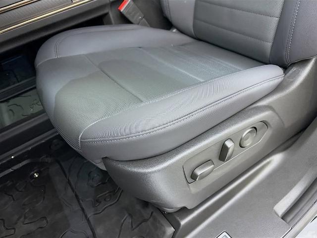 2025 GMC HUMMER EV SUV Vehicle Photo in PUYALLUP, WA 98371-4149