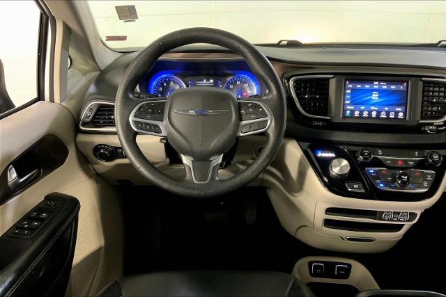 2021 Chrysler Voyager Vehicle Photo in INDEPENDENCE, MO 64055-1314