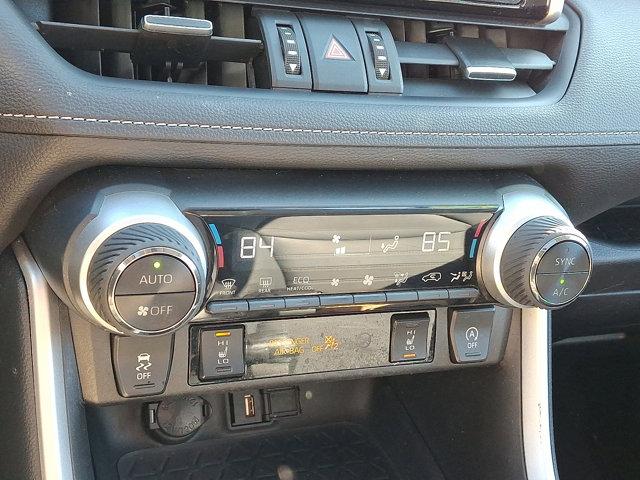 2021 Toyota RAV4 Vehicle Photo in Philadelphia, PA 19116