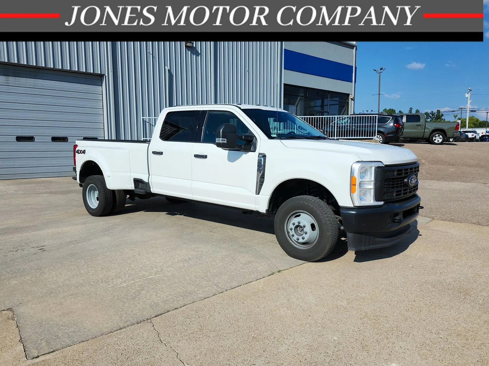 2024 Ford Super Duty F-350 DRW Vehicle Photo in Savannah, TN 38372