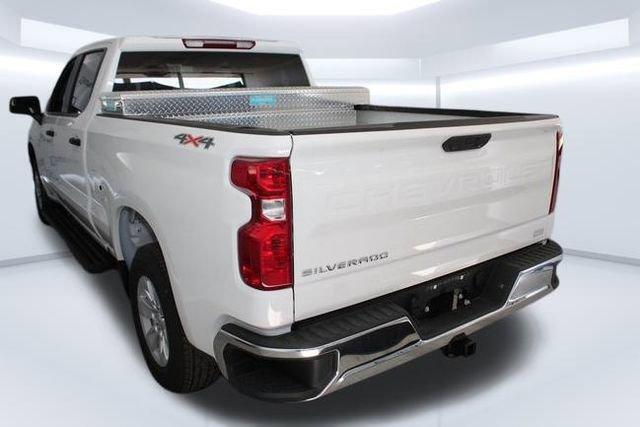 2024 Chevrolet Silverado 1500 Vehicle Photo in SAINT CLAIRSVILLE, OH 43950-8512