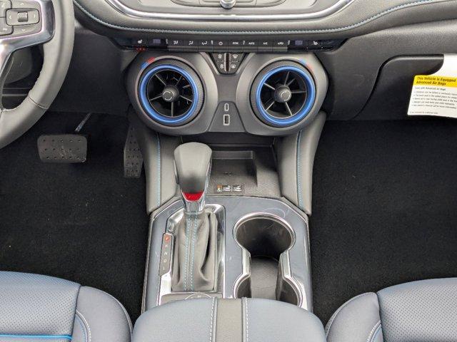 2025 Chevrolet Blazer Vehicle Photo in BRUNSWICK, GA 31525-1881