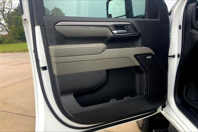 2025 Chevrolet Silverado 2500 HD Vehicle Photo in TOPEKA, KS 66609-0000