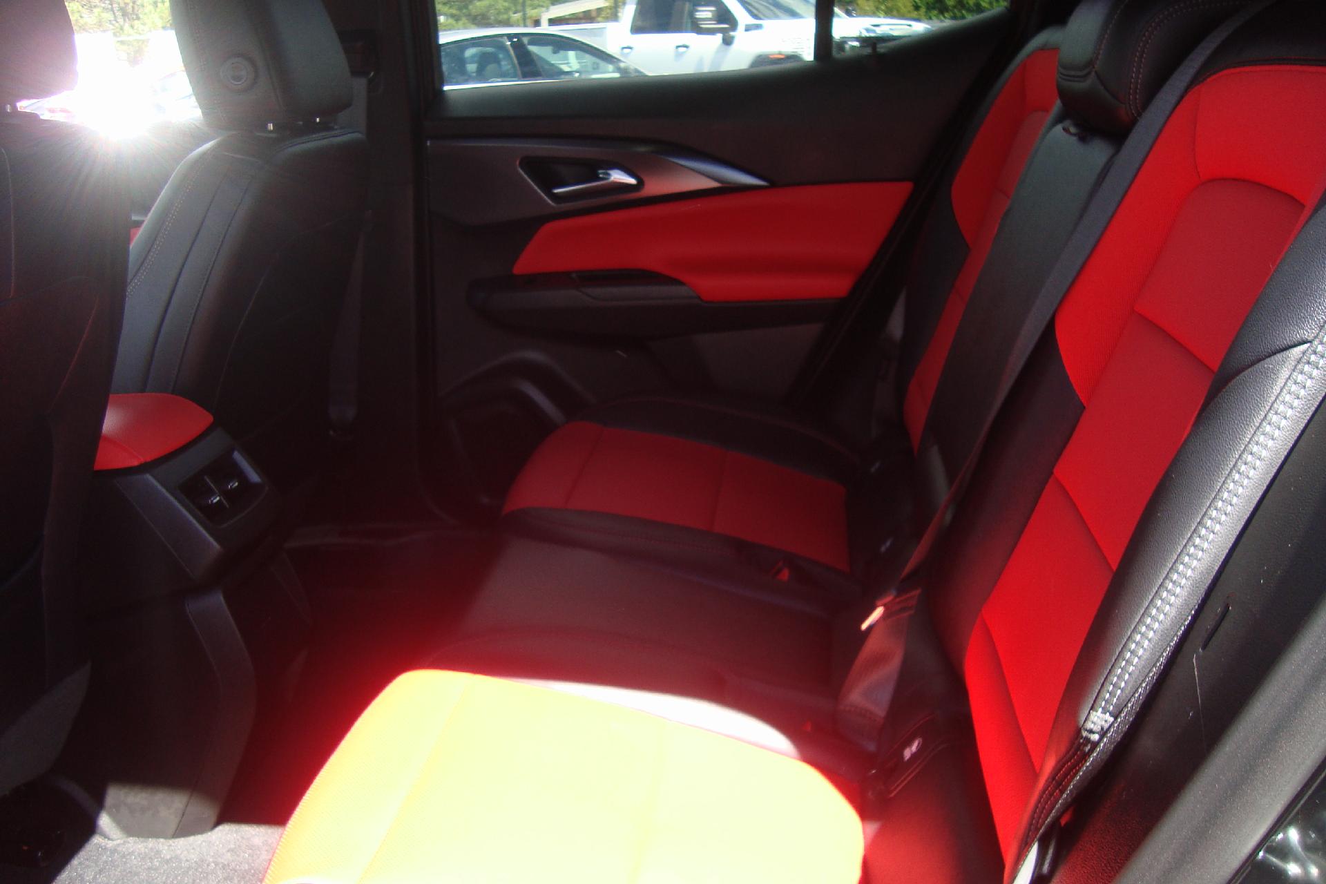 2025 Chevrolet Equinox EV Vehicle Photo in PORTSMOUTH, NH 03801-4196