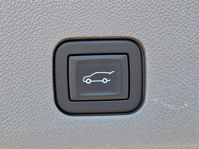 2025 Cadillac XT6 Vehicle Photo in DANBURY, CT 06810-5034