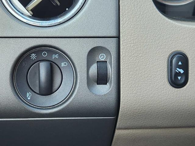 2007 Ford F-150 Vehicle Photo in DENTON, TX 76210-9321