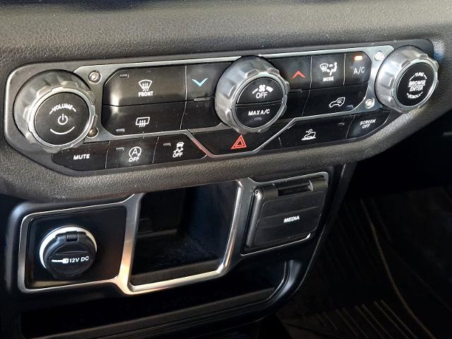 2024 Jeep Wrangler Vehicle Photo in Weatherford, TX 76087