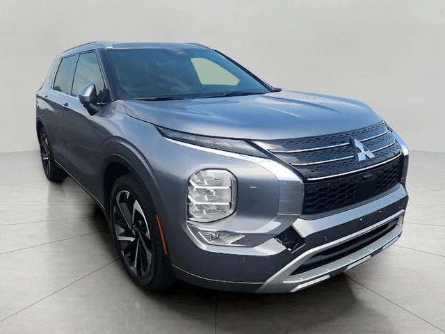 2022 Mitsubishi Outlander Vehicle Photo in Neenah, WI 54956