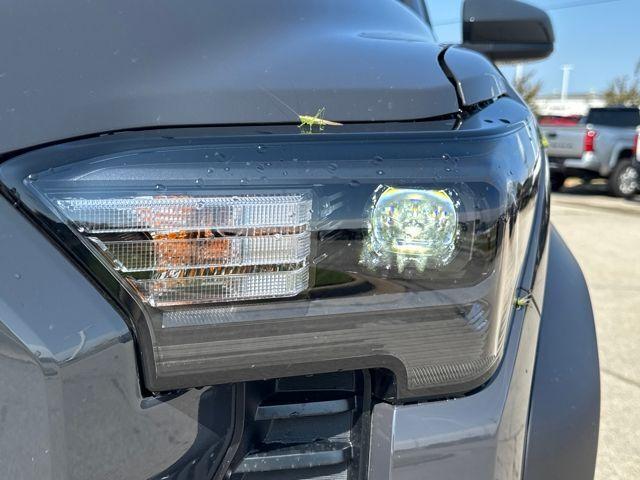 2025 Toyota Tacoma 4WD Vehicle Photo in Jonesboro, AR 72404